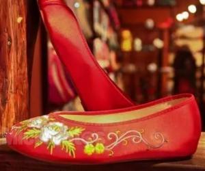 绣花鞋：中国的独特魅力